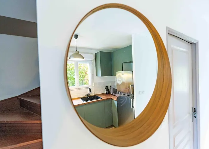 Maison 2 Avec Terrasse, 2 Parkings Et Piscine